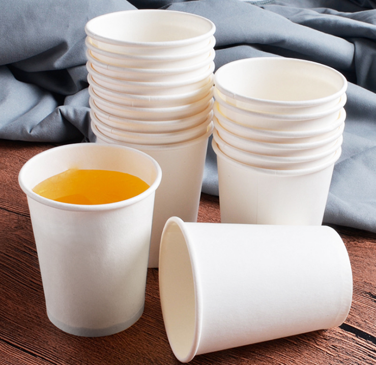 Double paper cups coated with PE or PLA film